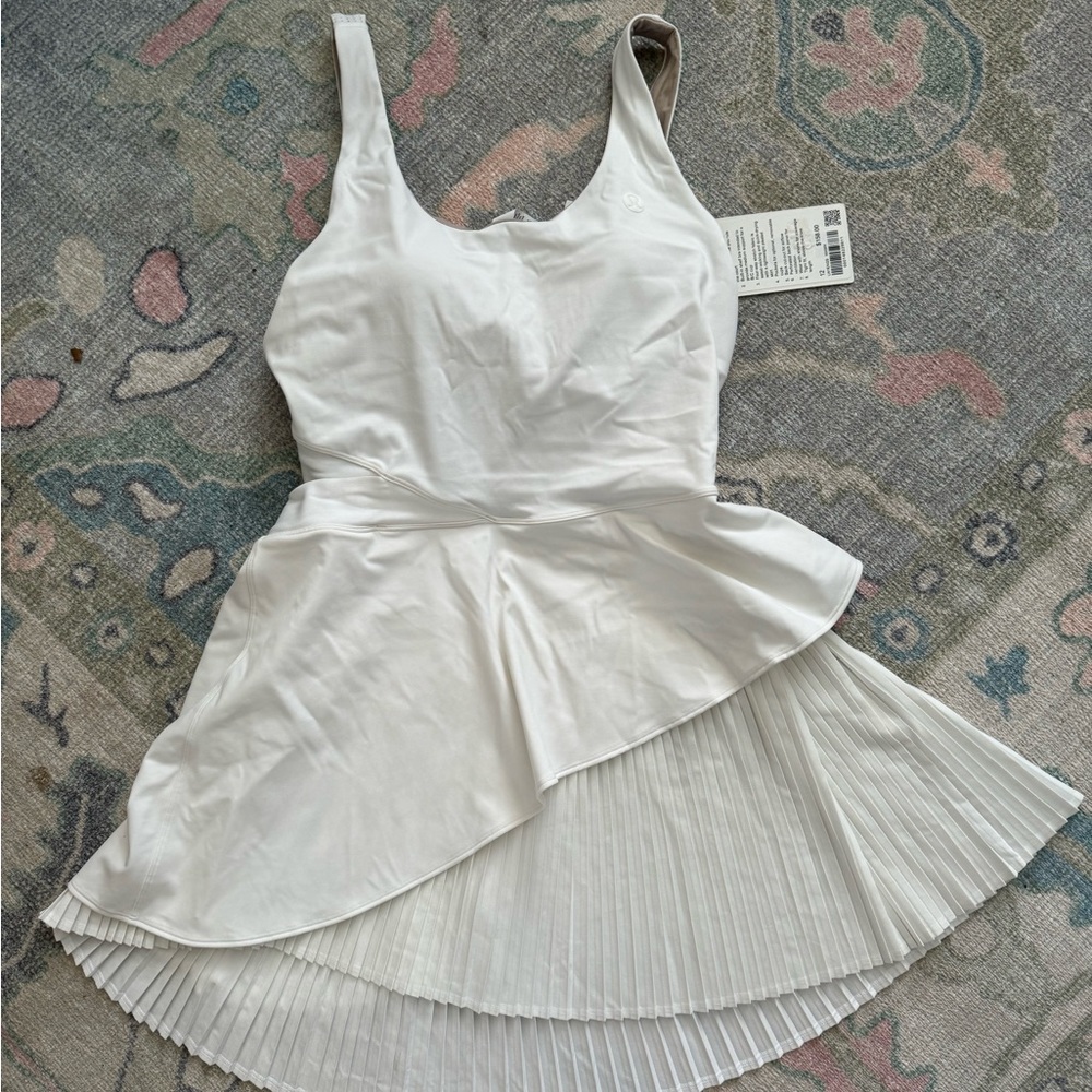 NWT lululemon scoop neck pleated tennis dress